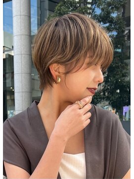 ワン バイ ジ エクト(One by The Ect) 【似合わせショート】くびれショート・フェザーショート