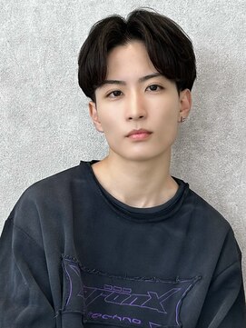 ジーナ 天神(Zina) 毛流れセンターパーマ