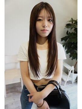 ウル(uLu.) 韓国ヘア/レイヤースタイル/レイヤーカット/グレージュ