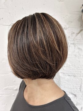 コンフィープラス(comfy plus) 30代40代50代白髪ぼかしハイライト×ナチュラルアッシュブラウン