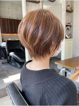 ザ シー 海老名(The C) 20代30代40代50代ナチュラル大人可愛いレイヤーショートボブ