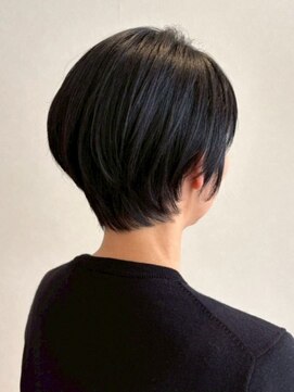 ラレヴ(Le Reve) ショートヘア 白髪ぼかし 白髪染め 顔周りカット レイヤー 40代