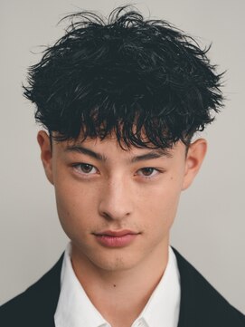 レタッチバイフィフス(RETOUCH by fifth) 波巻きパーマメンズマッシュセンターパートツイストパーマウルフ