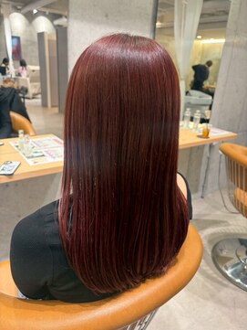 エッジ(EDGE) 艶ルビーレッド×ストレートロング