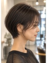 リアン アオヤマ(Liun Aoyama)&nbsp;丸みひし形ショート/アッシュベージュ/30代/40代/50代