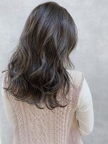 ムウ 難波(MOU)&nbsp;ハッシュカットフルバング似合わせカットレッドブラウン20代30代