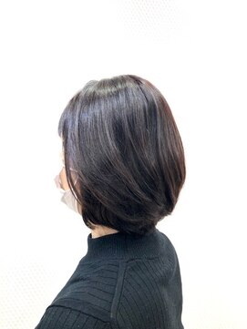 クオリス 上福岡店(QUALIS) 暗めカラー/40代50代60代/白髪染め/艶カラー/ショートボブ/