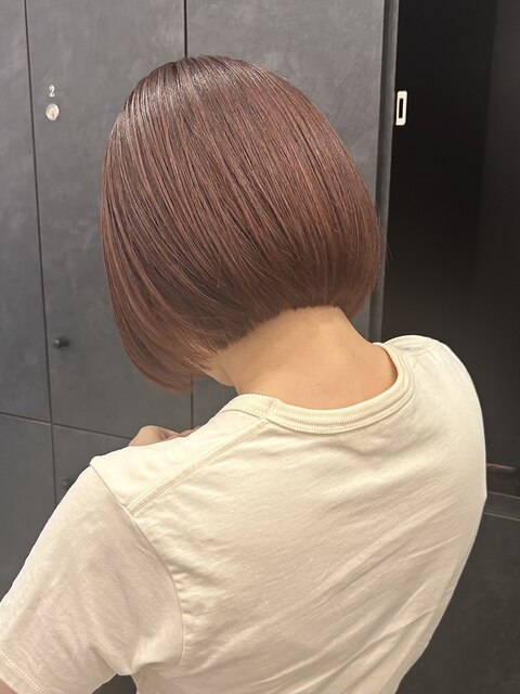 【片山】前髪マチルダボブピンクベージュツヤ髪