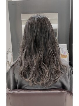 ノーム バイ アウラ(norm. by aura) エアータッチバレイヤージュ！ダブルカラー　ブリーチカラー