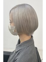 スライバイリアオオサカ(Sly By Ria OSAKA)&nbsp;ホワイトシルバー【梅田】【大阪】