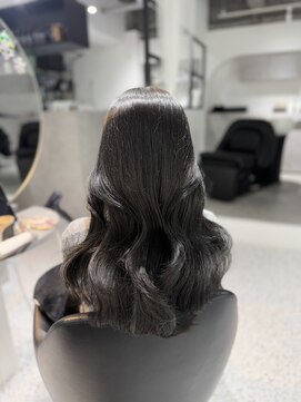 ルモ(Lumo) 【MIHO】ブルーブラック×セミロング