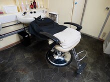 美容室BEETLE の雰囲気（ゆったりとしたシャンプータイムをお過ごしください）