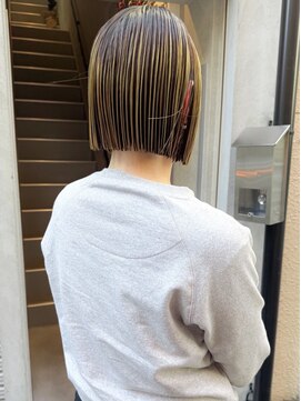 シロ(siro) 【35.ショート×ブリーチ・ダブルカラー】髪質改善・学割も人気