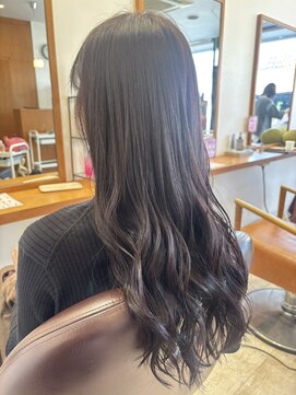 20代フェミニン×つやブラウン