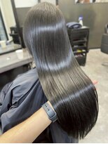 スターズ 柏(STARS)&nbsp;アッシュグレー 透明感カラー 髪質改善 ロング 艶髪 20代 30代