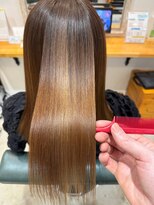 アクア(AQUA)&nbsp;自然なツヤが続くナチュラル縮毛矯正