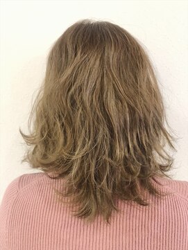 ネオリーブエム(Neolive em;) neolive em 柔らかカーキベージュ☆