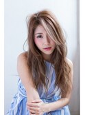 アッシュベージュ×エアリーバウンシーカールハイレイヤー