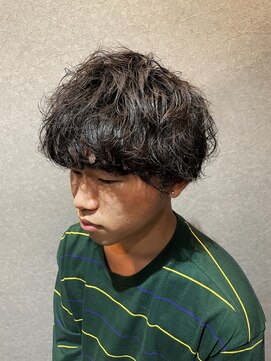 レアロイヤルバーバー(Le' A ROYAL BARBER) 【ショート/ツーブロック/刈り上げ/マッシュ/スパイラルパーマ】