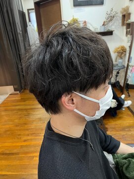 美容室 メザミー MESAMIES 爽やか無造作ショート 黒髪 ビジネスカジュアル