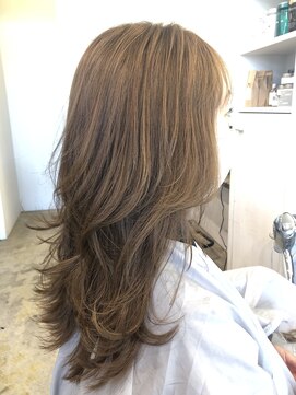 エファッセ 伊奈店(efface) レイヤーロング×ハニーベージュ×巻きおろし×ナチュラル