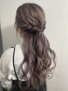 ルナ 深沢店(LUNA) ハーフアップ【鎌倉/湘南/深沢/大船/藤沢/戸塚/横浜】