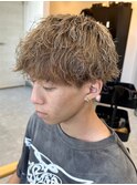 波巻きパーマセンターパートツイストパーマメンズマッシュパーマ