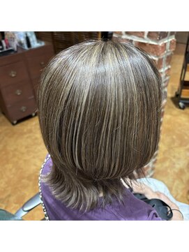 チップタップ 町田店(tip top) 【さすだ】メリハリ白髪ぼかしハイライト