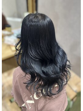 美容室 アクター ブルーブラック