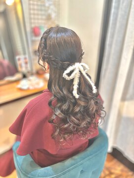 メゾンドミニョン(Maison de Mignon) ハーフアップ