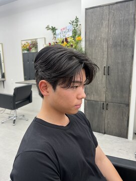 ステージ(STAGE) ダウンパーマ　ニュアンスパーマ　センターパート