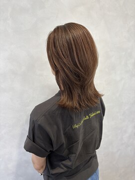 ソル(sol.) 白髪ぼかし　レイヤーカット