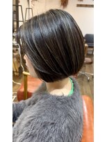 ロウスリー(Lowsly)&nbsp;ボブ　白髪ぼかしハイライト暗めオリーブグレージュ　３０代40代