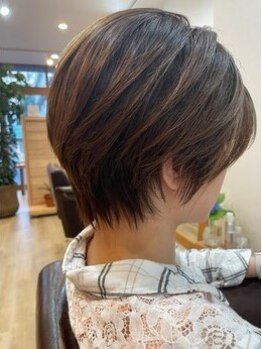 タフタ(TAFFETA)の写真/360°どこから見ても綺麗なフォルムに◇髪が伸びてもスタイルが崩れにくいカット技術で、扱いやすさも◎