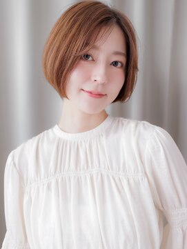 カバーヘア ブリス 志木南口駅前店(COVER HAIR bliss) ミルクティーブロンドアップバングワンレンミニボブ20代30代W