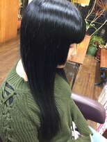 サロン ド アイ ソレイユ(Salon de i Soleil) クールなブラックカラーにワンポイントカット!