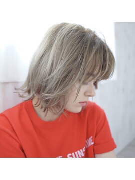 アリーズ シブヤ(ALLYS shibuya) エアリーショート × ホワイティアッシュ