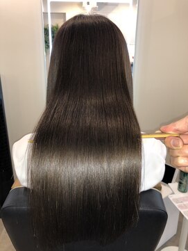 アールサロン アオヤマ(Rr SALON AOYAMA) プラチナミネコラストレート