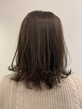 ラヴィズム 長岡店(LUVISM) アッシュベージュ　外はねロブ　【LUVISM長岡店／原玲】