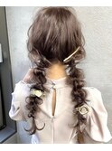 ツイン　編みおろし　アレンジ　華やか　甘め