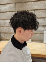 ニアウ 伊勢崎連取店(Niau)&nbsp;刈り上げマッシュ前下りショートツイストスパイラルパーマメンズ