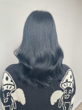 カリーナコークス 原宿 渋谷(Carina COKETH) ブルーブラック/インナーカラー/ダブルカラー/レイヤーカット