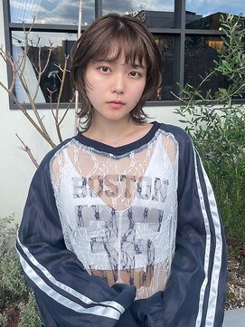 シェール(cher) シンプルなのに印象的なクールショートヘア