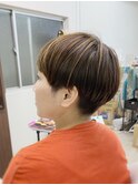 丸みショート×ハイライト