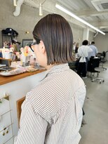 エヴァン(HEVIN) 外はねボブ