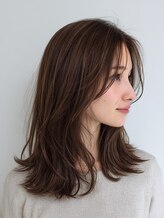 ナチュラルな白髪ぼかしを叶える「ナチュラル表面ハイライト」