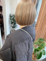 イルウィ(irwi)&nbsp;【門前仲町】ブリーチカラー　ブロンドベージュ　ボブ