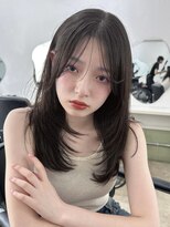 ポーチバイハニー オモテサンドウ(PORCH by HONEY omotesando)&nbsp;ハッシュカットグレージュミディアムヘア2