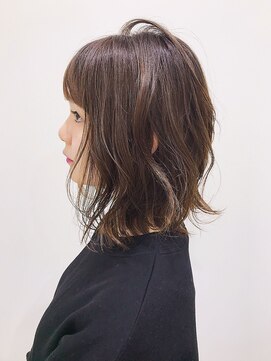 シウ 天王台(shiwu) shiwuミディアム小顔パーマ