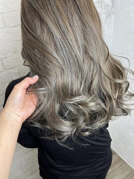 プライズ アイリス 池袋東口店(prize Iris) 白髪ぼかしハイライト20代30代40代￥15400